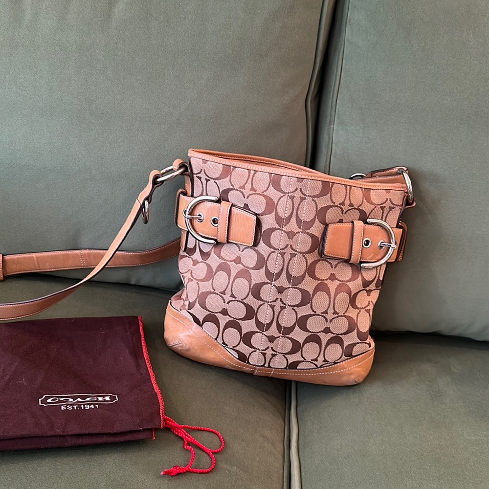 Coach Cross Body Purse with dust bag